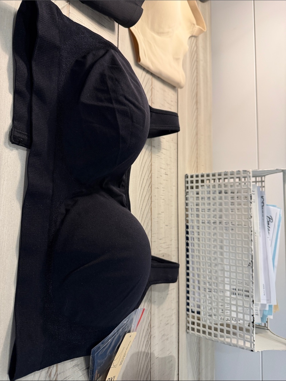 Shapermint Seamless Black & Nude Wireless Bra